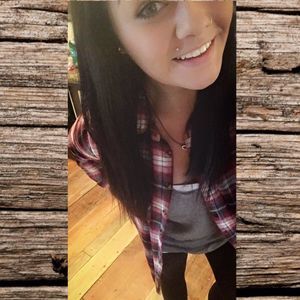 Meet your Posher, Brandi