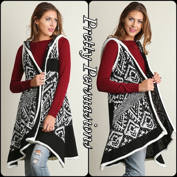 SOLD OUT‼️Black White Hooded Tribal Sweater Vest - Picture 4 of 4