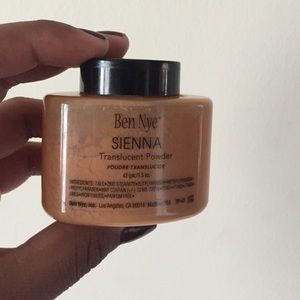 Ben Nye SIENNA Translucent Powder