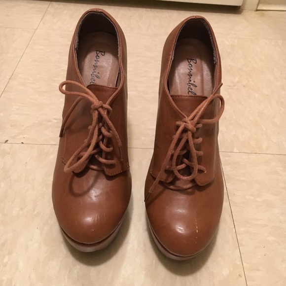 Brown Heels - Picture 3 of 3