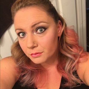 Meet your Posher, Melissa