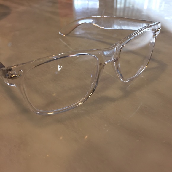 Clear Frames Eye Glasses - Picture 4 of 4
