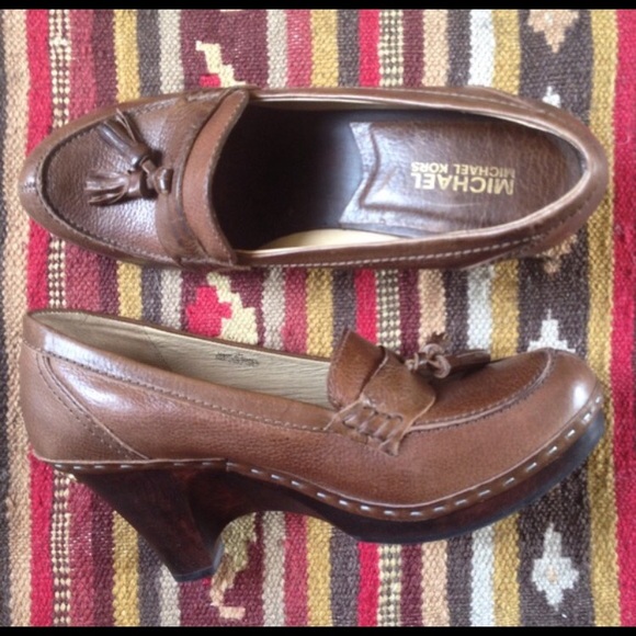 MK brown heels