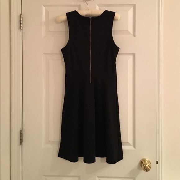 ⭐️last chance⭐️Old Navy LBD - Picture 2 of 2
