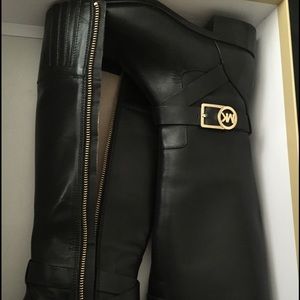Michael kors boots worn once!