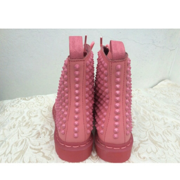 Dr Martens Spike Acid Pink Pascal & 11in Satchel - Picture 2 of 4