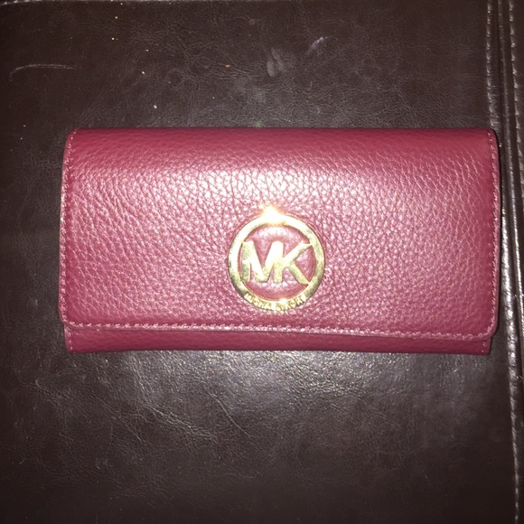 Michael kors wallet