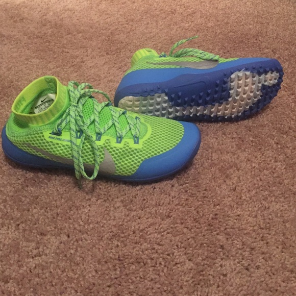 BRAND NEW NEVER WORN NIKE FREE HYPERFEEL