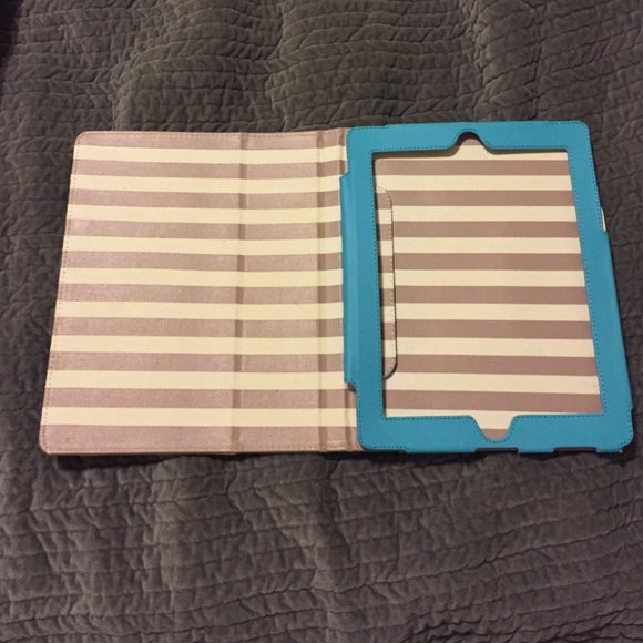 iPad case - Picture 2 of 3