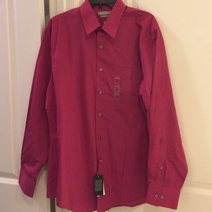 Men's dress shirt magenta