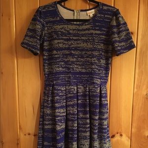 Lularoe Amelia dress. Size M.