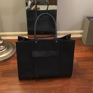 Rebecca Minkoff MAB Large (navy leather)