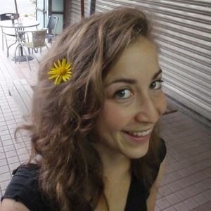 Meet your Posher, Caitlin