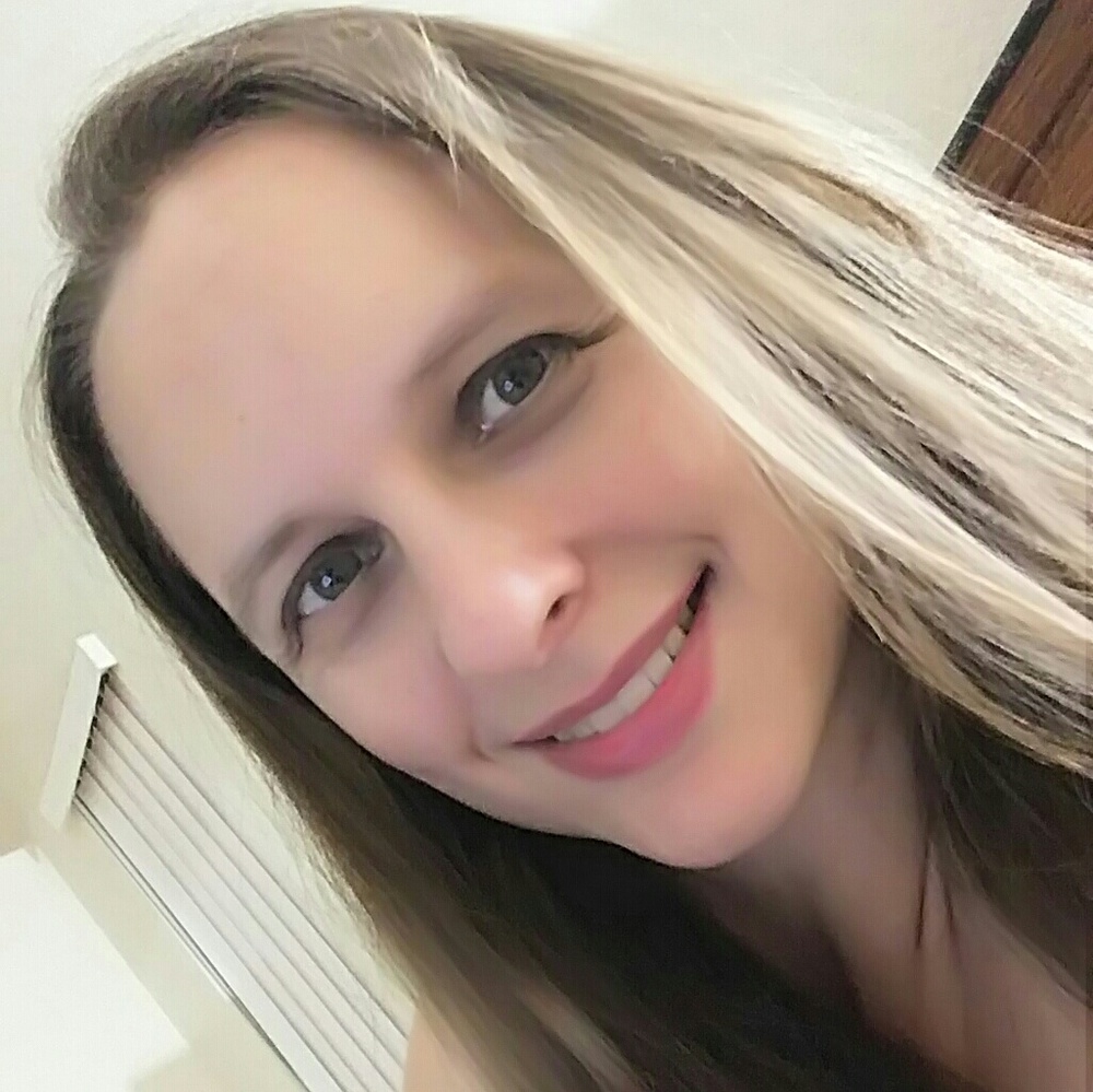 Hi! Thanks for checking out my closet!