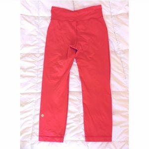 Lululemon Hi-Rise Crops sz 6