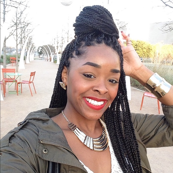 Meet your Posher, Monique - Picture 1 of 1