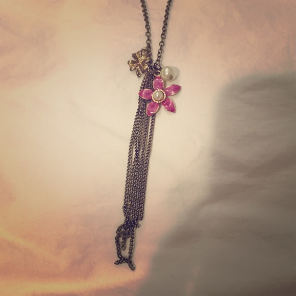 Tassel flower necklace