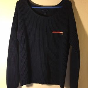 Tommy Hilfiger navy blue heavy sweater!