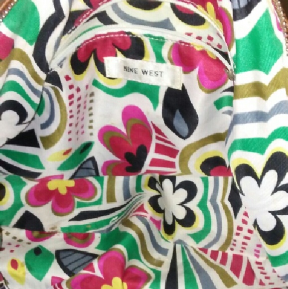 Nine West Tote - Picture 4 of 4