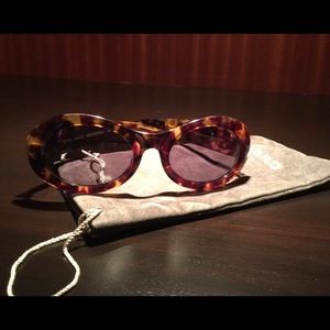 GUCCI Sunglasses