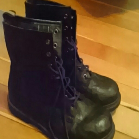 Combat boots