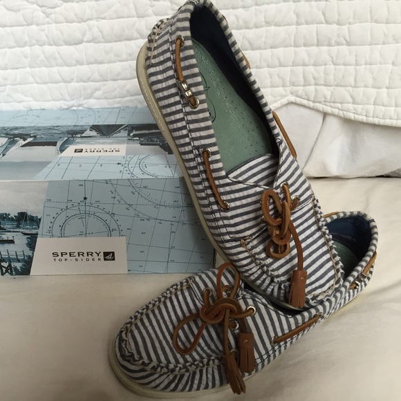 SPERRY Navy Seersucker Boat Shoe