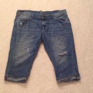 Old Navy cropped jeans. "Diva" cut