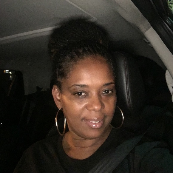 Meet your Posher, La tonia