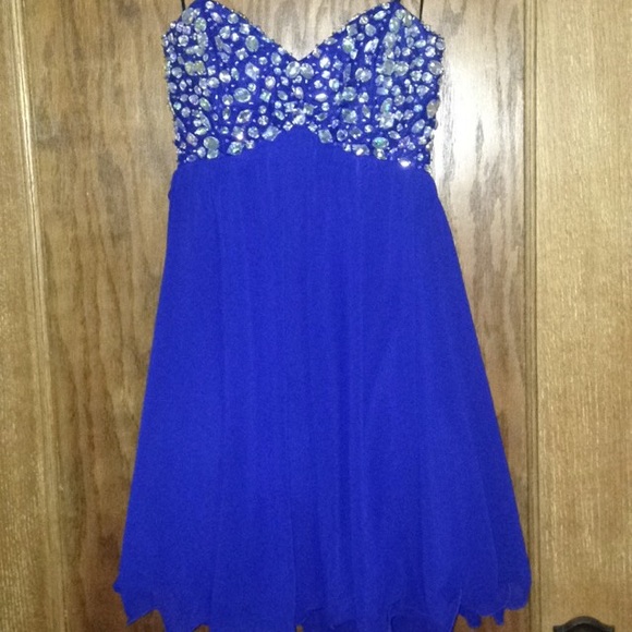 B. Darlin Homecoming Dress