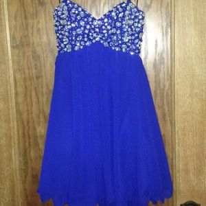 B. Darlin Homecoming Dress