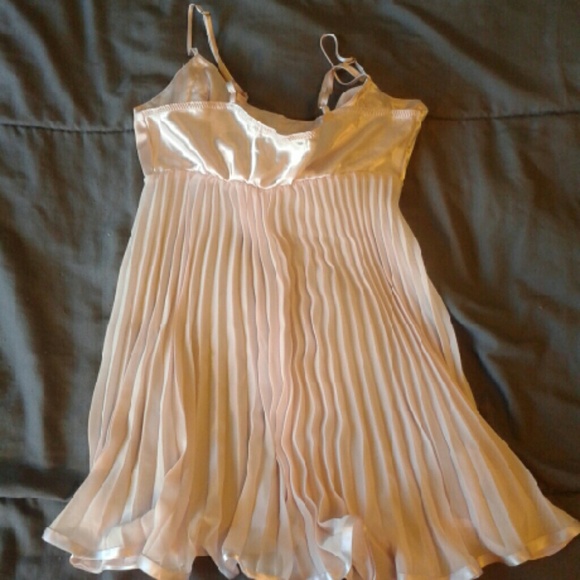 Victoria's Secret pink rose nightgown - Picture 3 of 4