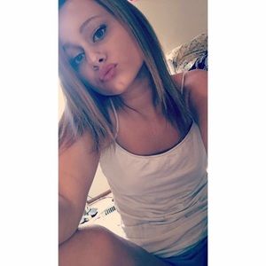 Meet your Posher, Karissa