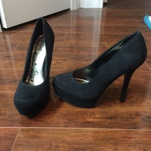 Black heals