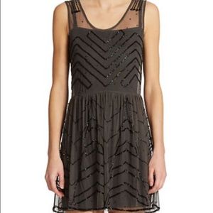 Free people slip!