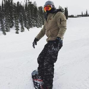 Meet your Posher, Cesar