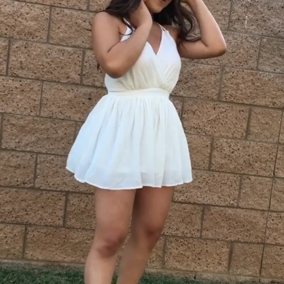 White Romper/Dress ‼️‼️‼️ *Open Back*