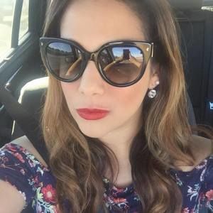 Meet your Posher, Isabella