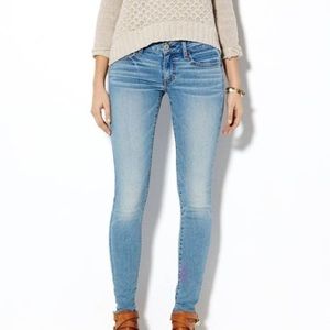 1DAYSALE American Eagle Light wash jeans