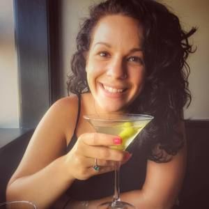 Meet your Posher, Leeann