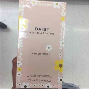 DAISY Marc Jacobs perfume