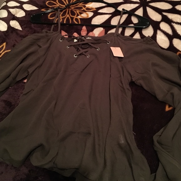 Olive Green Long Sleeve Off the Shoulder ‼️‼️ - Picture 1 of 1