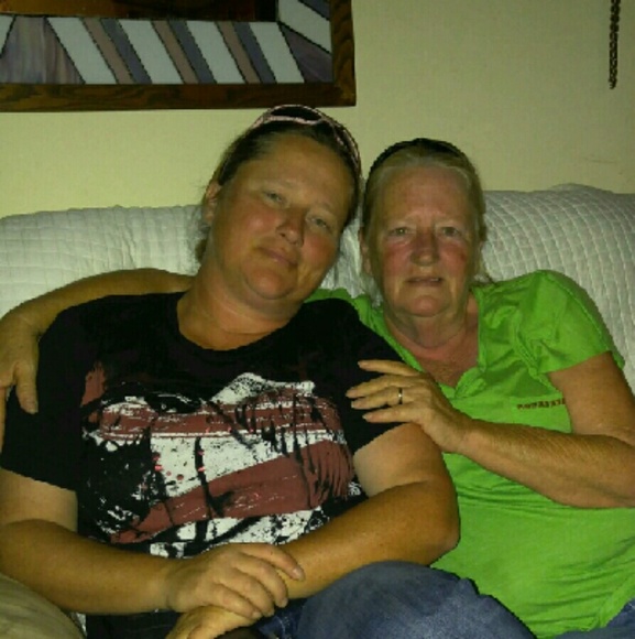 Meet your Posher, Carrie - Picture 1 of 1