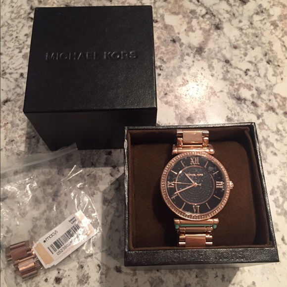 Rose Gold & Black Michael Kors Watch - Picture 1 of 4
