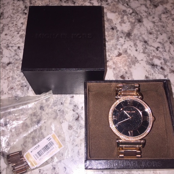 Rose Gold & Black Michael Kors Watch - Picture 2 of 4
