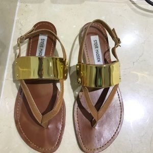 Steve Madden sandals used