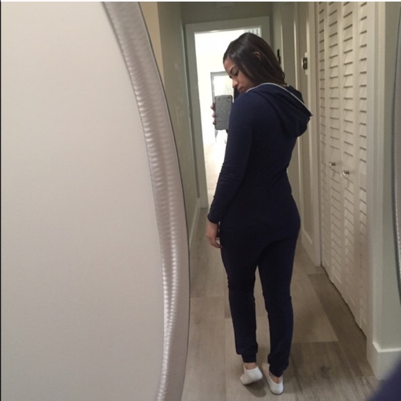 •LAST ONE• Hooded Jumpsuit - Picture 3 of 3