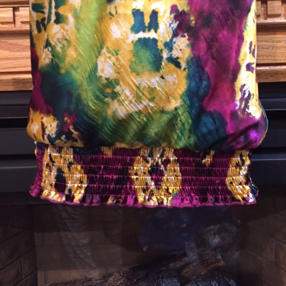 Top - Picture 3 of 4