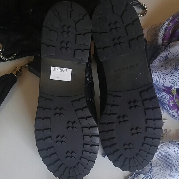 Brand new Naturalizer Boots โโFree shippingโโ - Picture 3 of 4