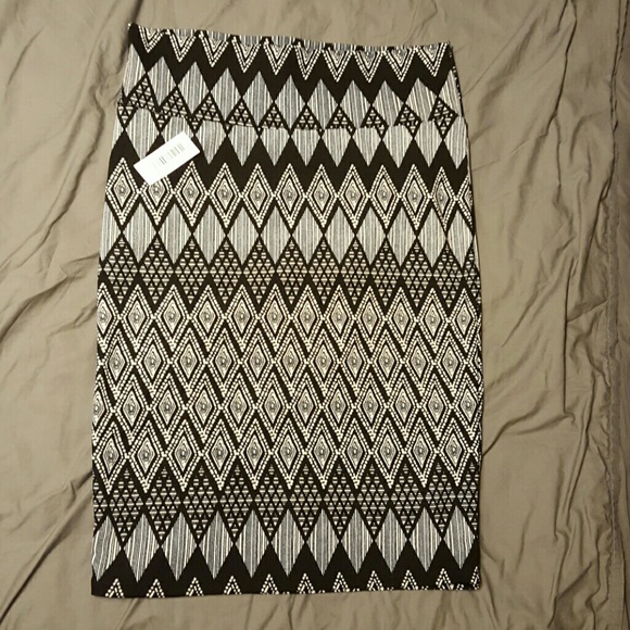 Lularoe Cassie Skirt