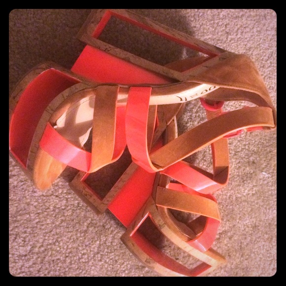 Platform Pumps - Picture 1 of 4